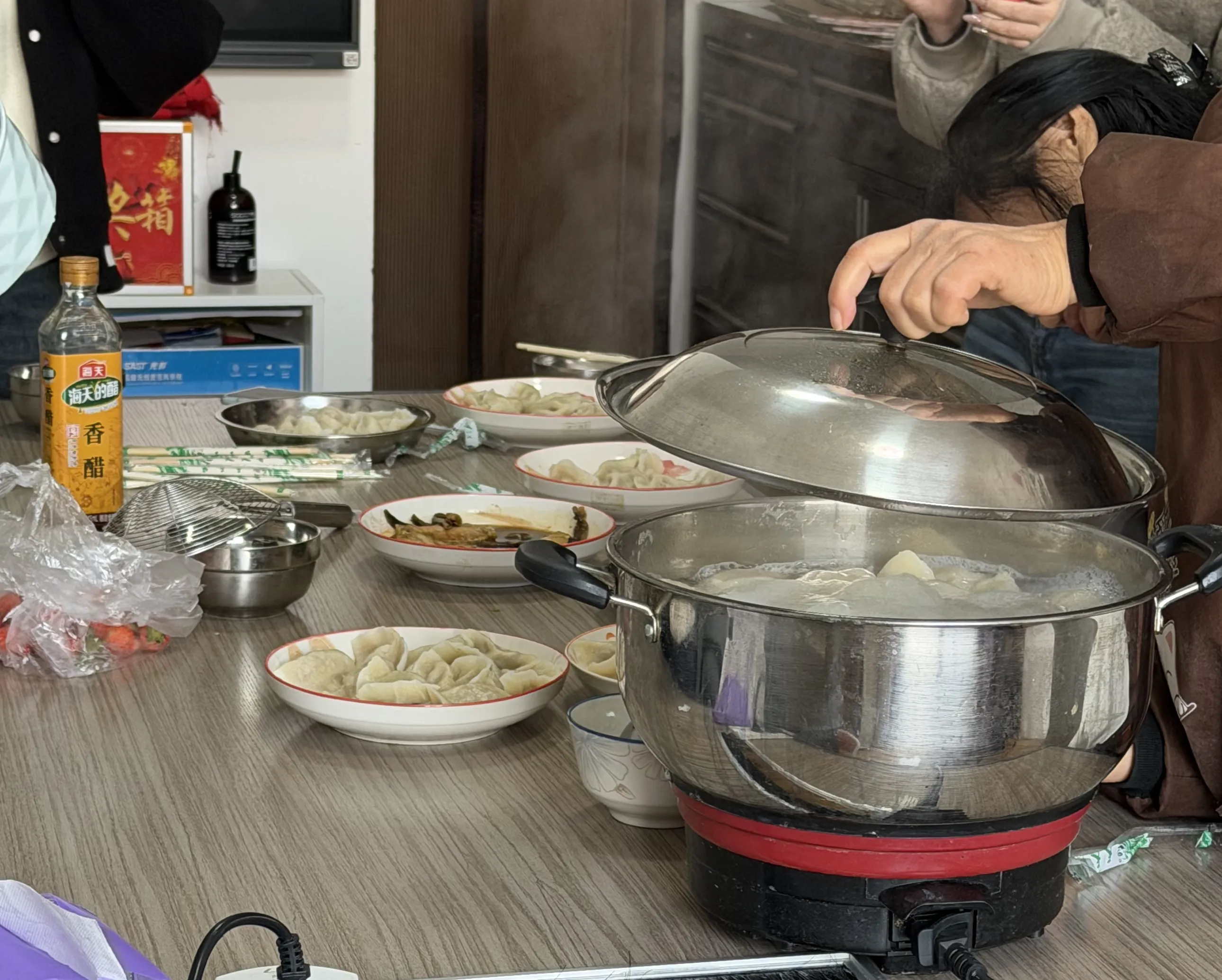 మాటోంగ్ మరియు అందరికీ సామరస్యపూర్వకమైన మరియు విజయవంతమైన సంవత్సరం శుభాకాంక్షలు